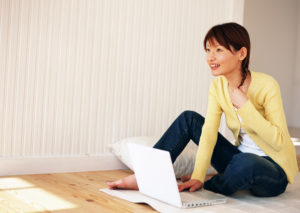 好きな男性に思わずとってしまう女性の行動ベスト5とは!?