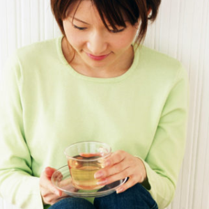 高すぎる、安すぎる育毛剤は使わないで!