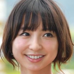 篠田麻里子のとある話題でグループ卒業後は生き残りが必死!?